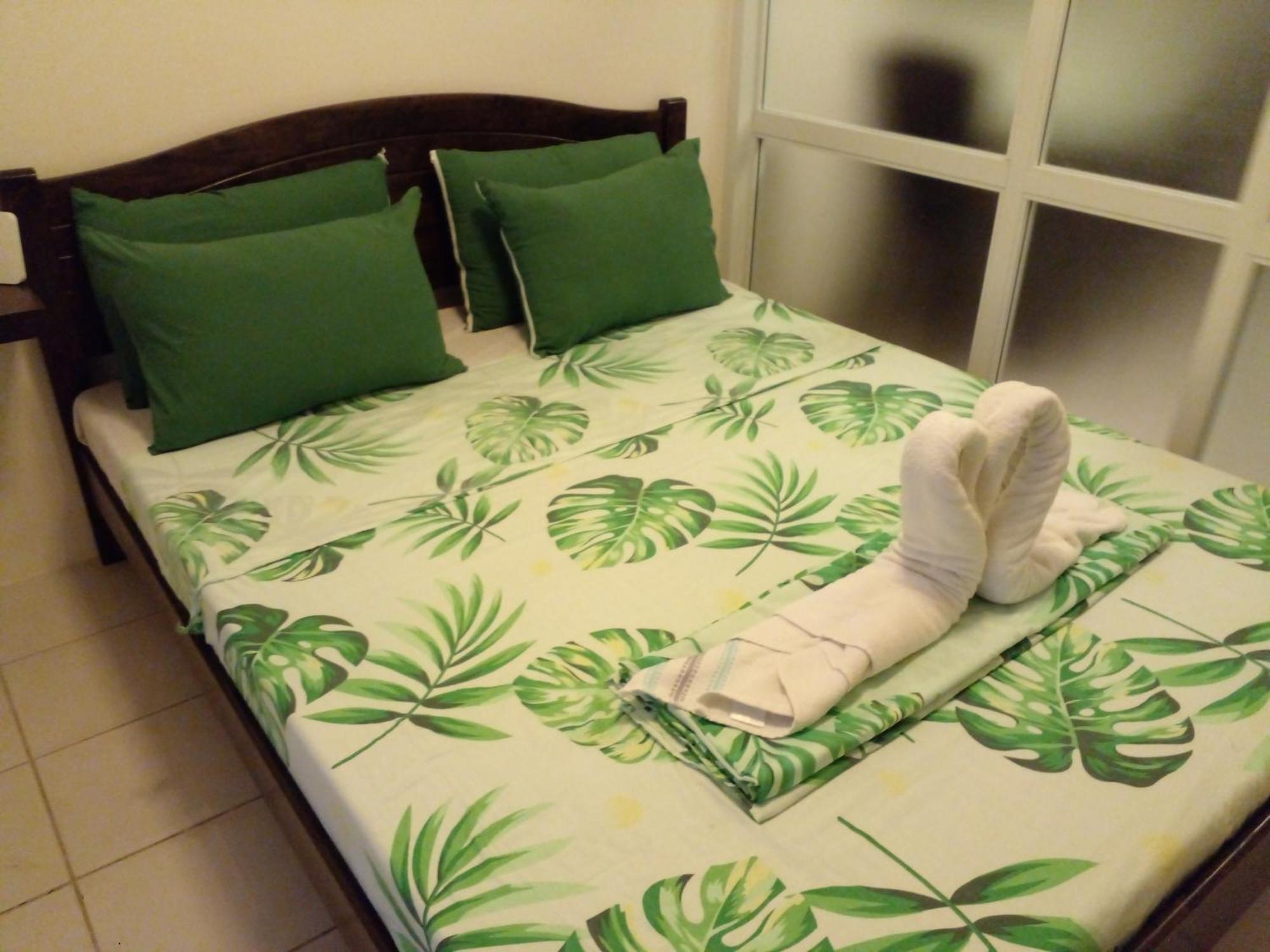 Condo With Free Swimming Pool & Viewing Deck Tagaytay City Zimmer foto